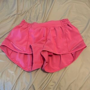 Lululemon hotty hots 2.5 inch